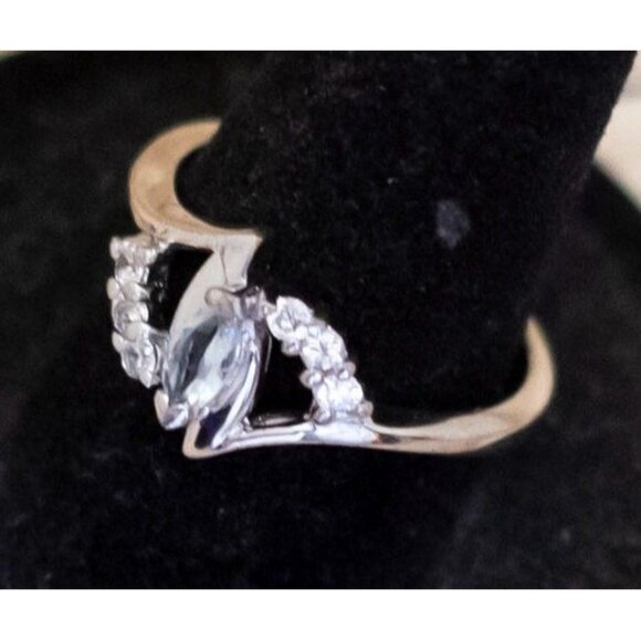 Size 8, Vintage Abstract Oval Diamond Gem Sterling Silver Ring by Avon - X23 - Picture 2 of 3